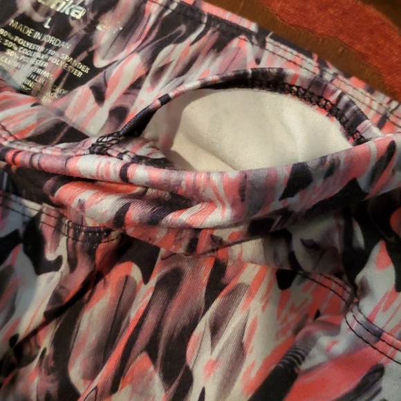 2/$15 SALE Marika Activewear Capri Leggings - Picture 5 of 8